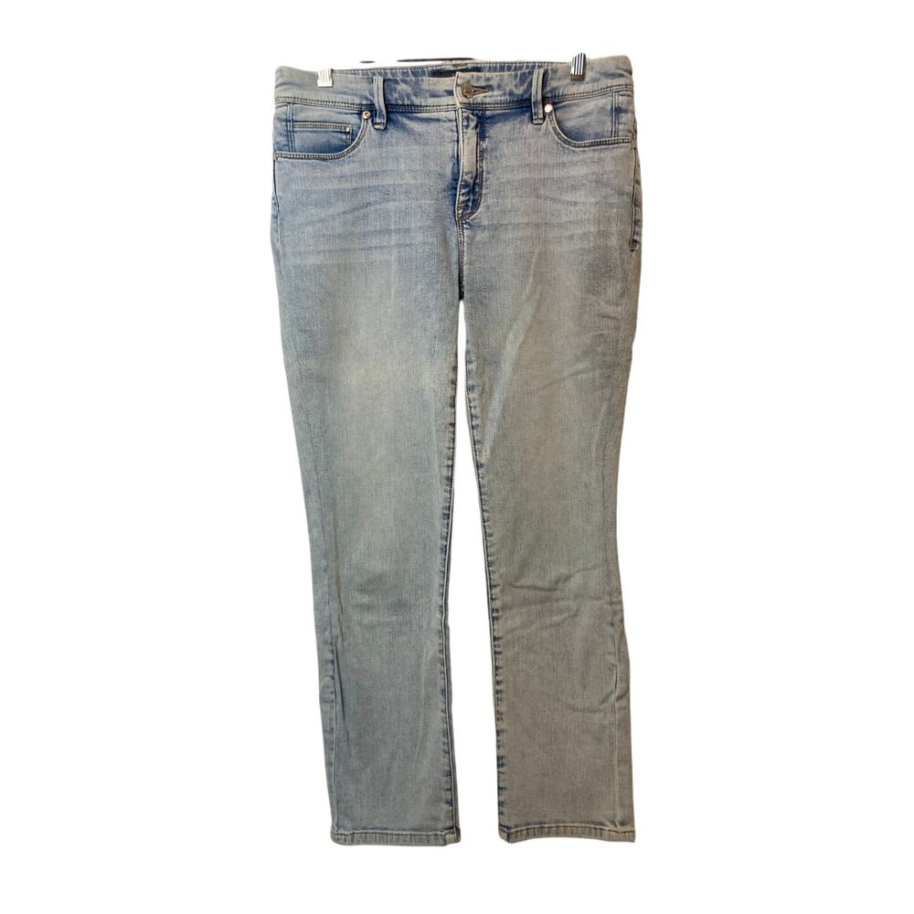 Chicos So Slimming Crop Light Blue Wash Denim Slim Straight Mid Rise Pants Jeans